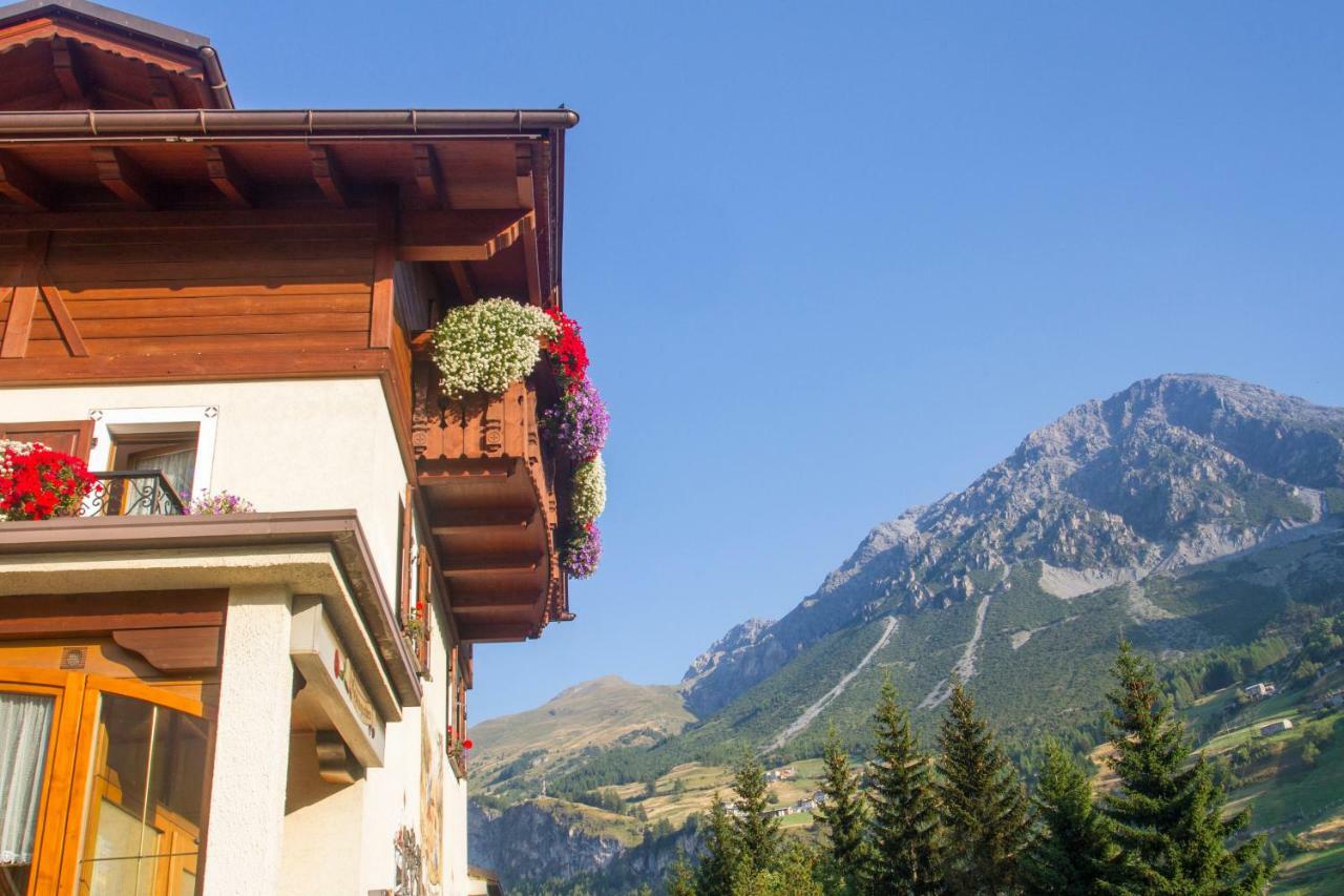Rosengarden Alpine Residence Pradelle Exteriör bild